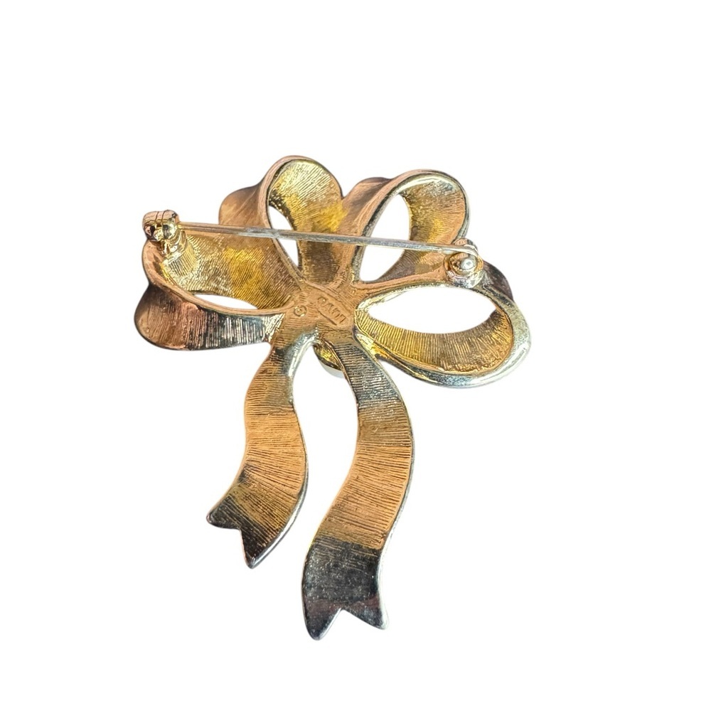 Avon Gold Bow Brooch with Pearls - Picture 2 of 3